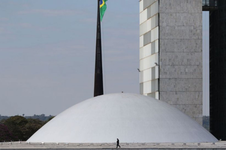 Na Câmara e no Senado, PL elege o maior número de parlamentares
