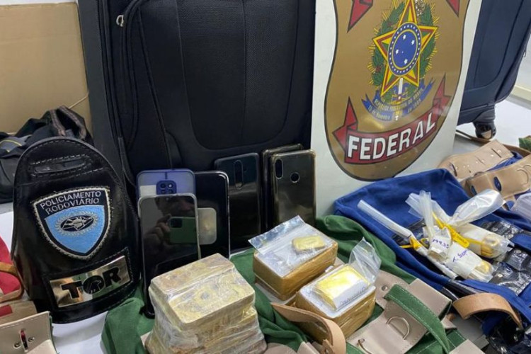 Ouro apreendido pela PF em aeroporto de SP e avaliado em R$ 23 milhões saiu de MT, diz polícia