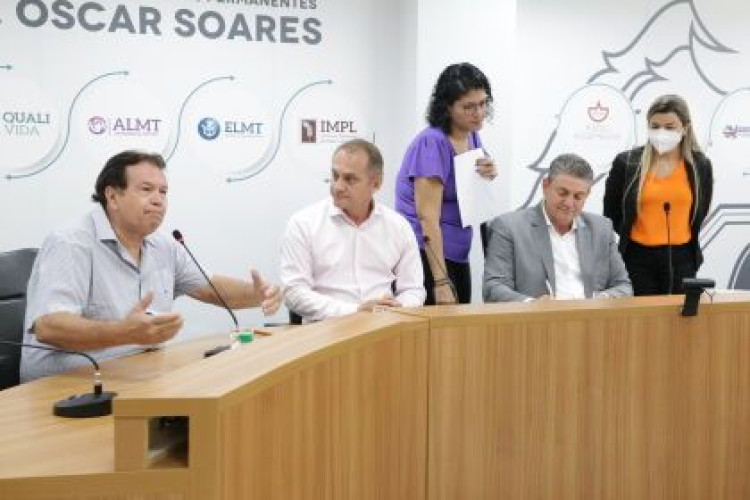 PL sobre critérios para obras de pavimentação recebe parecer favorável da comissão de infraestrutura