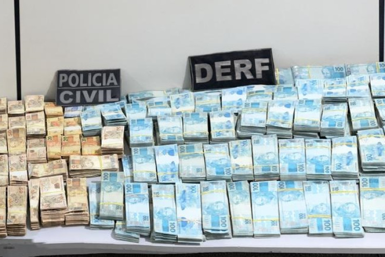 Polícia Civil apreende mais de R$ 1,3 milhão com dono de distribuidora preso em flagrante por receptação qualificada