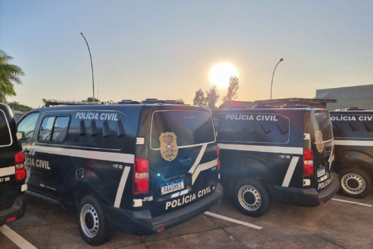 Polícia Civil de MT entrega 18 novos veículos para transporte de presos; Pontes e Lacerda foi beneficiada