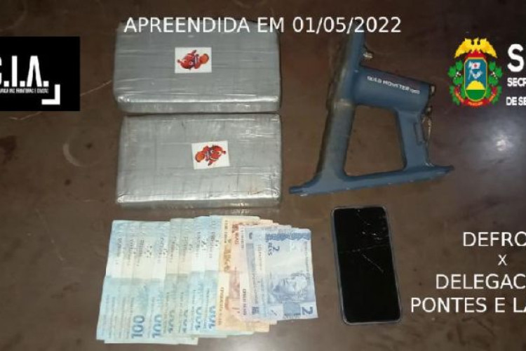 Polícia Civil prende homem com dois tabletes de cloridrato de cocaína na rodoviária de Cáceres