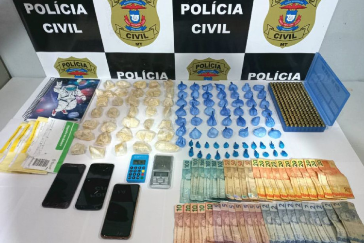 Polícia Civil prende mulher e comparsa com grande quantidade de drogas, munições e dinheiro em MT