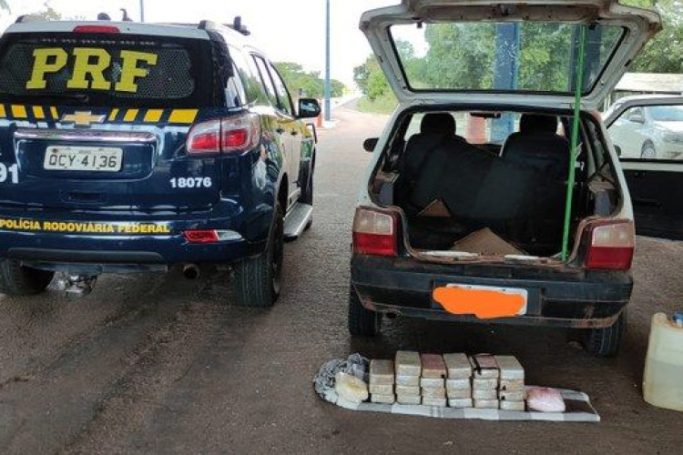 Polícia Rodoviária Federal prende homem transportando 27 Kg de cocaína em Cáceres/MT