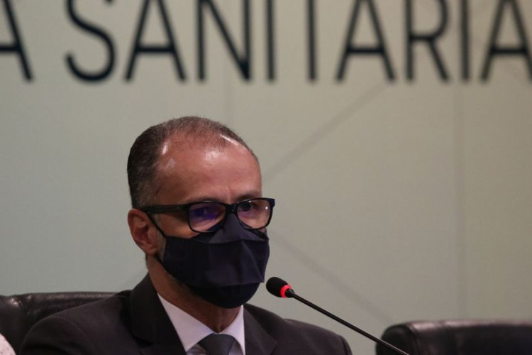 Presidente da Anvisa apela à população que tome segunda dose da vacina