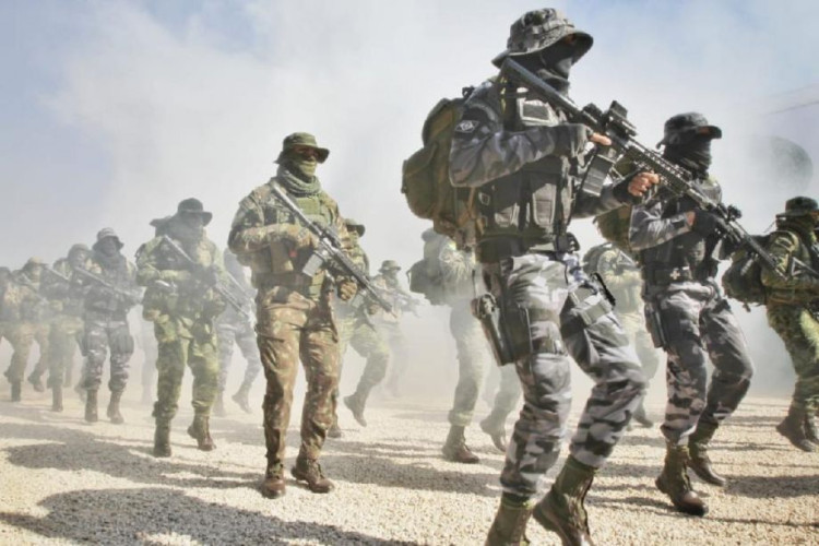 Secretário destaca guerra das facções contra a sociedade em formatura do Gefron