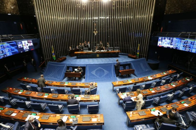 Senado aprova mudança em regras de transmissão de partidas de futebol