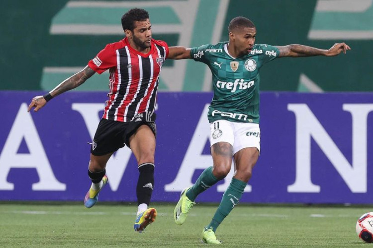 Sotaque estrangeiro marca final estadual entre Palmeiras e São Paulo